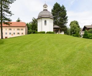 Silent Night Chapel with Museum in the background