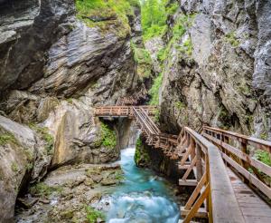 Weg durch die Sigmund Thun Klamm