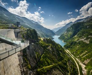 Kaprun dam viewing platform