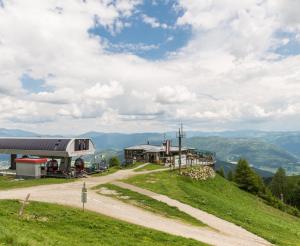 Grosseck cable car Mauterndorf