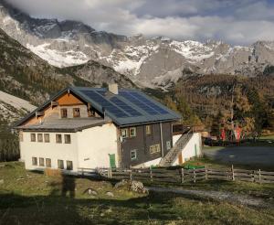 Bachlalm Ansicht von der Rueckseite