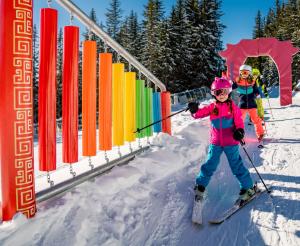 Kinder Hopsiland im Winter