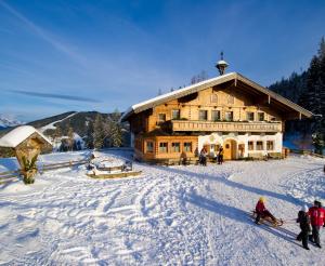 Berggasthof Sattelbauer ist auch im Winter in Betrieb