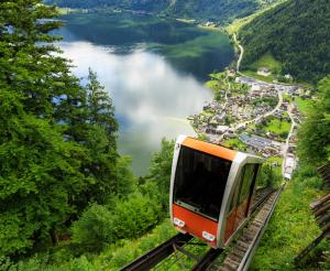 Auffahrt mit der Luftseilbahn