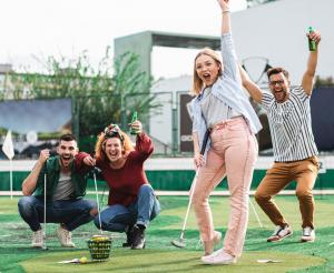 Viel Freude beim Minigolfen